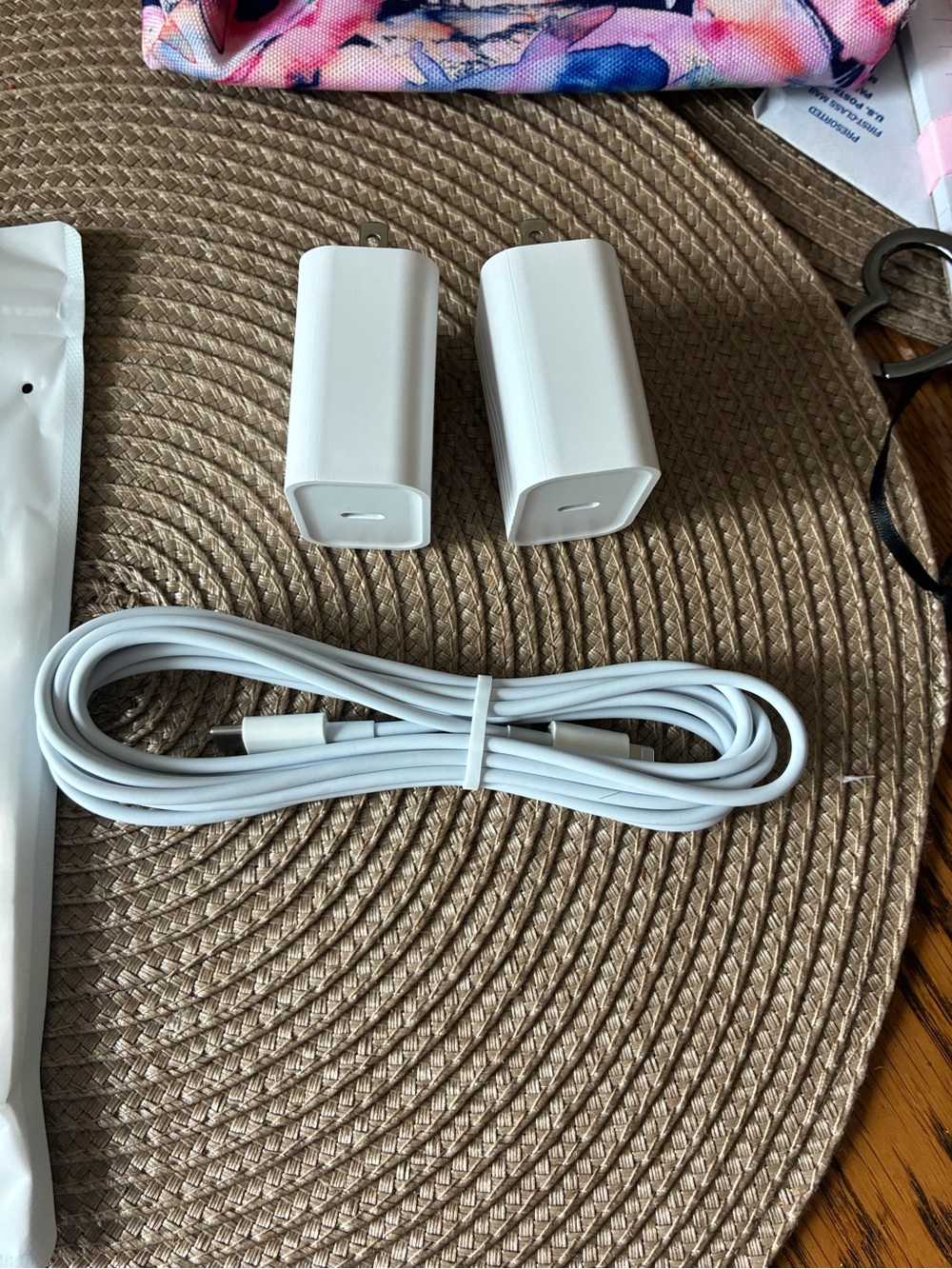 NWT 20W PD USB-C Fast Charger Set 2 Wall Blocks + Cable Sealed